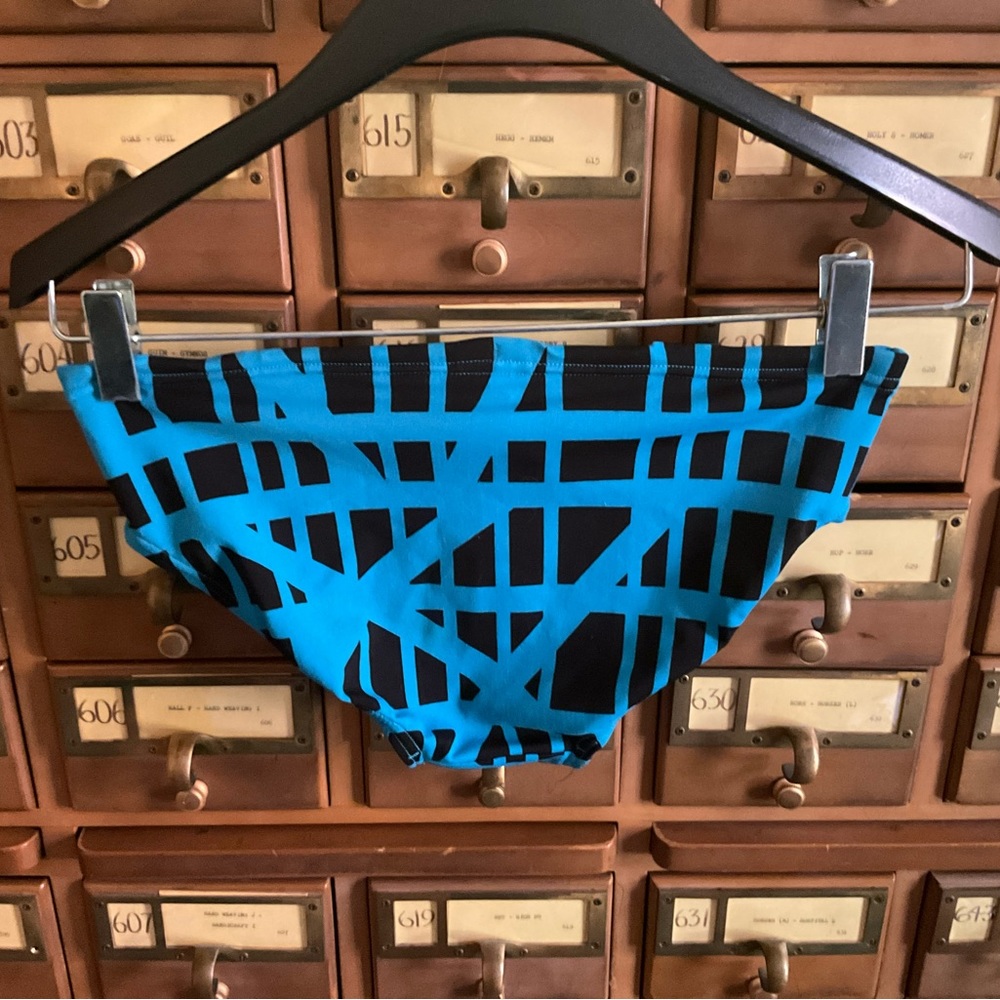 Adidas - Picture 2 of 3